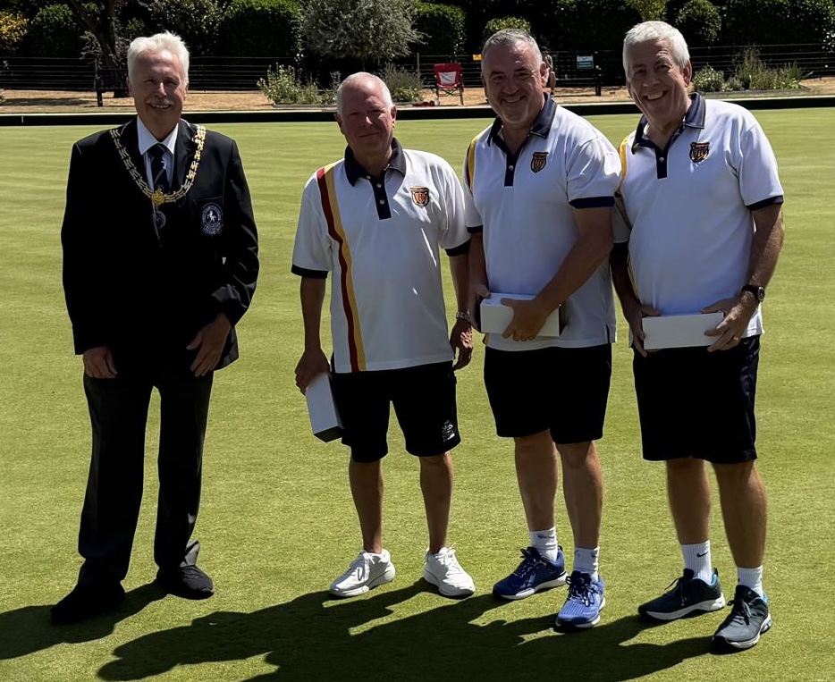 Paul, Mark & Dave receive their prizes from 2026 KCBA President Geoff Bailey