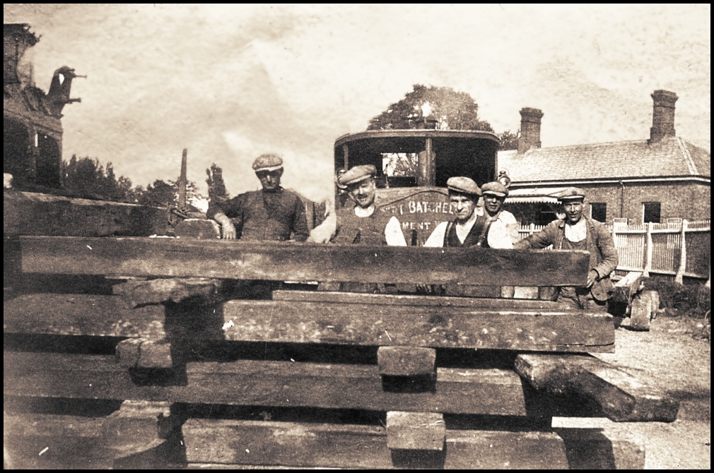 Workers in the sidings 1910
