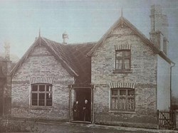 This building was built by Nelson’s Cement Co. as a working mens club and caretakers house. The left hand part became a chair makers workshop.