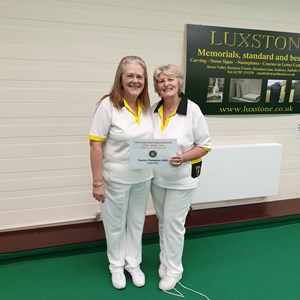 Federation Ladies Pairs Winners - Jane Watson & Eileen Parker.