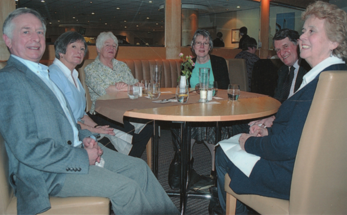 2014 Annual Lunch, Richard Miller, Polly Booth, Daphne Goring, Janet Crabtree, John Wilkinson (Pres), June Anderson