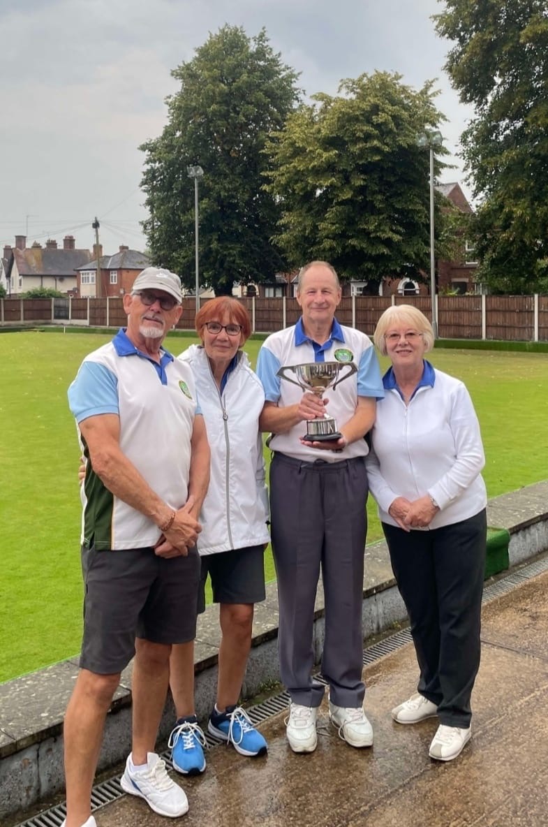 Winners of the four’s competition John Little, Barbara Dexter, Jane Cooling, and Steve Evans.