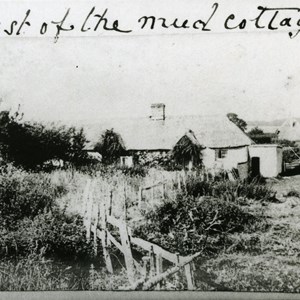 Last of the Mud Cottages. These squatter cottages were the other side of Lippen lane from School Terrace and if you look through the gate to the 'Lippen lane' watercress beds, they were straight in front of you just off the north east corner of the beds.
