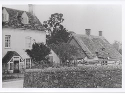 Holloway House, Frank King's Cottage, Old Walls wall