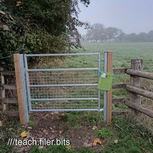 NO.18 Perrymill Lane Gate