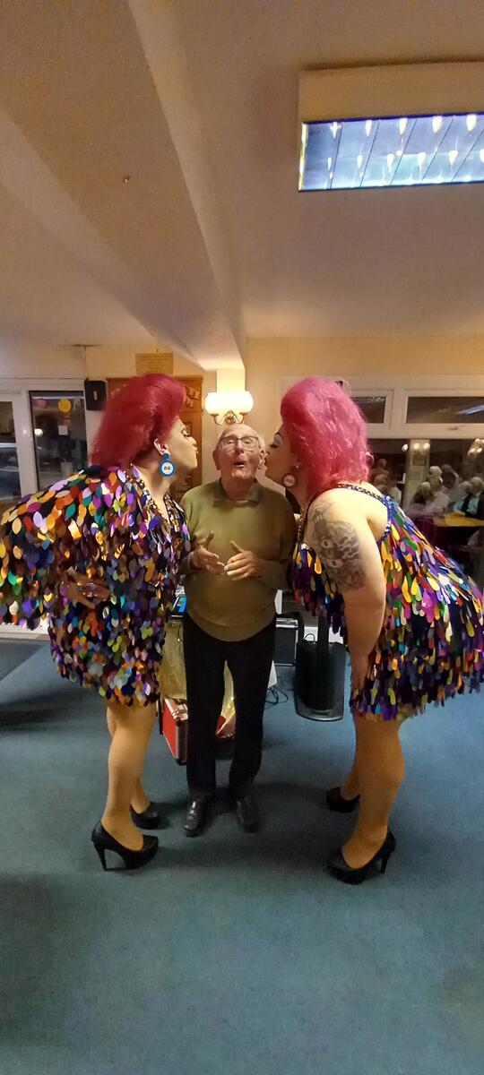 Drag Bingo comes to Whitstable and as usual, our oldest bowler of 101, Norman Tilley gets in on the action!!!!