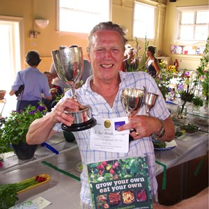 Mickleham and Westhumble Horticultural Society July 2013 show pictures