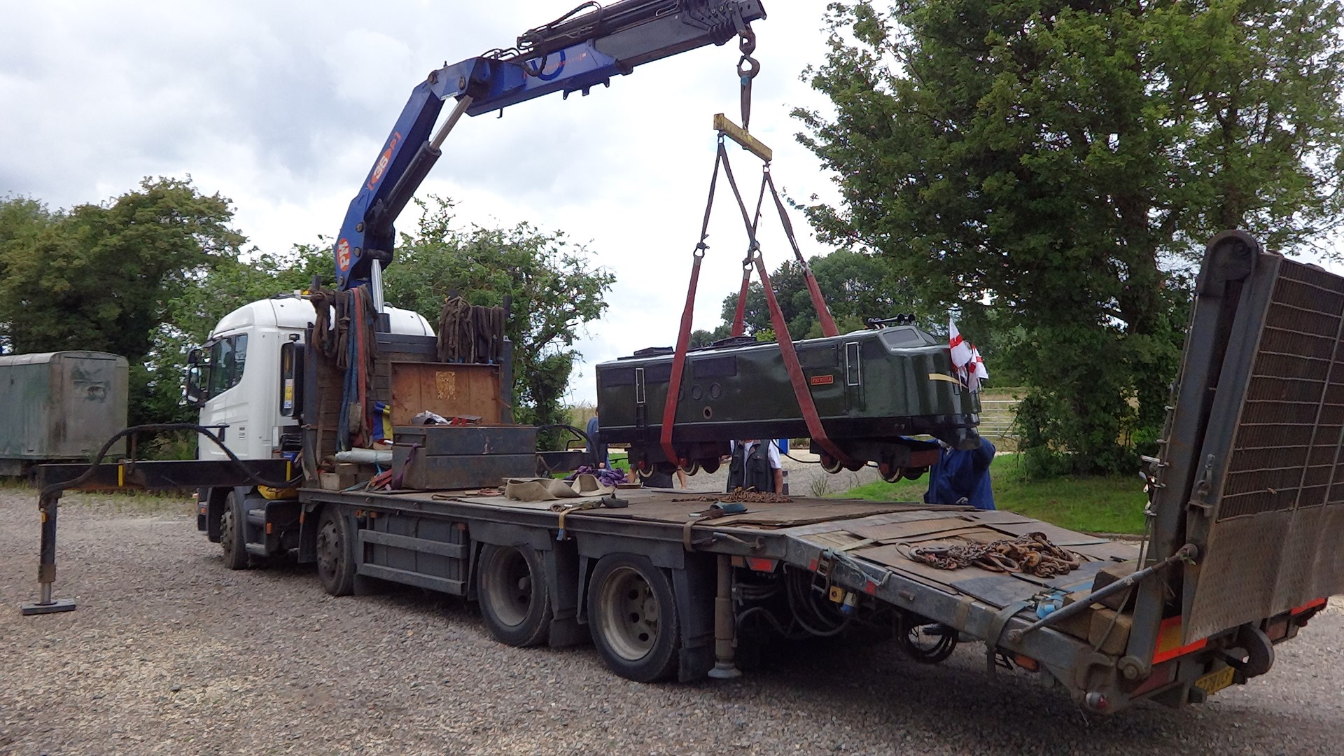 Patricia being loaded onto HIAB.