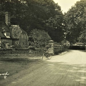 Warnford Lodge. Now North Lodge Park Entrance other side of A32 from Toll-gate House, i.e. just north east of TGH.