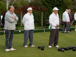 Bletchley St. Martins Bowls Club Team practice