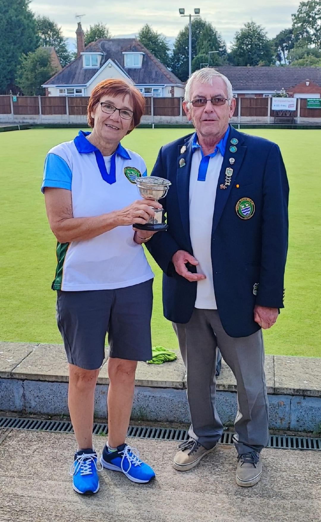 Ladies Champion Jane Cooling Presented By Alan Guest.