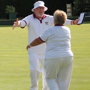 Big hugs all round for the victorious 2 Wood Pairs finalists,  Jim Bland and Elaine Robinson