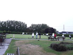 Fleming Park Bowling Club Freemantle Trophy in the rain