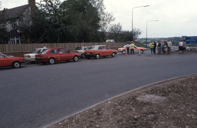 June 1986 showing cars lined up at the Forest island, waiting for the police to “unblock” the slip road and allow traffic on for the first time.  Photos copyright Mike Dodman