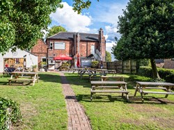 The Park Gate Inn © Rob Clayton