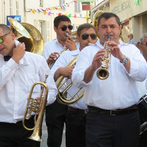08. Brass Band