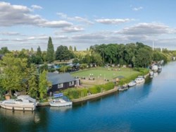 Egham Outdoor Bowls Club Island Bohemian