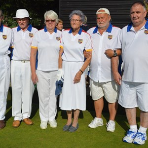 Mixed Triples  Winners  (left to right) Leon Abrahams,Gordon Denne,Marion Keane  Runners up  (left to right) Gill Denne, Keith Carter, Colin Miles