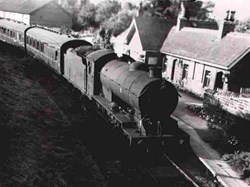 Train at Kirkandrews station
