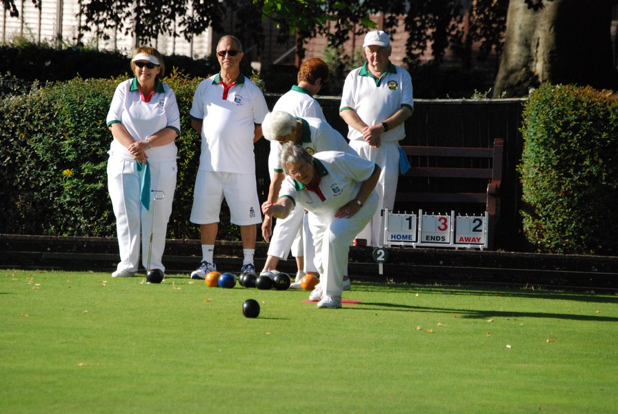 Tiverton West End Bowling Club Ken White Trophy 1-9-19