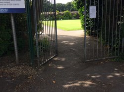 Entrance to the Club & Green