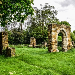 ​Alvecote Priory,reputed to be haunted by the ghost of the Grey Lady, is on the edge of the village by the canal. From there walks can be enjoyed along the canal towards the Pooley Fields Heritage Centre in Pooley Country Park.