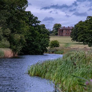 01. The lake at Berrington