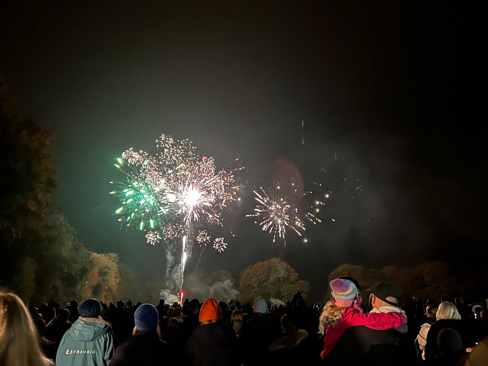 Oakley Community Association Oakley & Deane Fireworks 2025