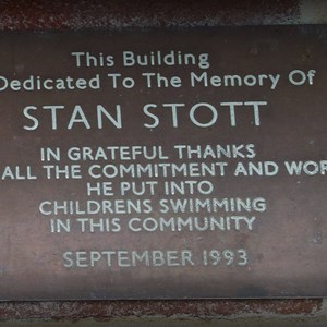 Stan founded Lordsfield Swimming Club in 1963.