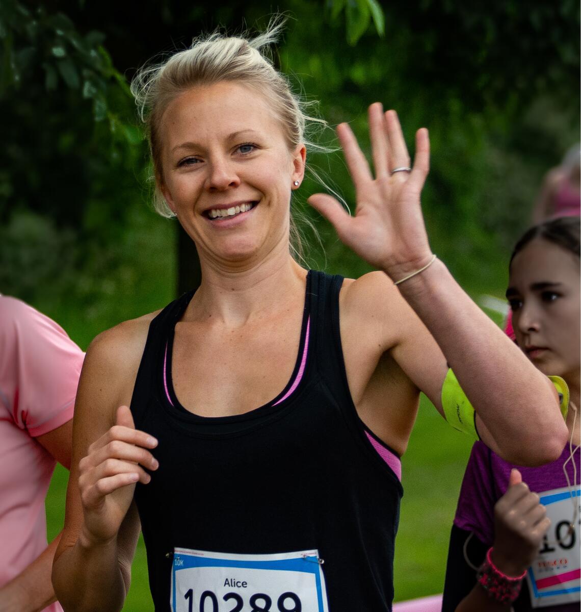 Alice Ridley Waving to the Fans