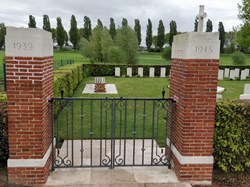 Great Coxwell Raymond Hicks