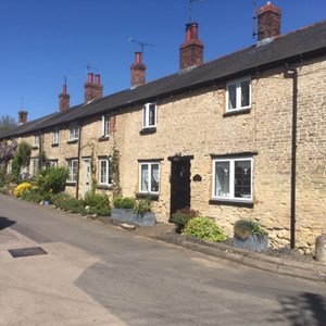 Cottages, Bridge Road