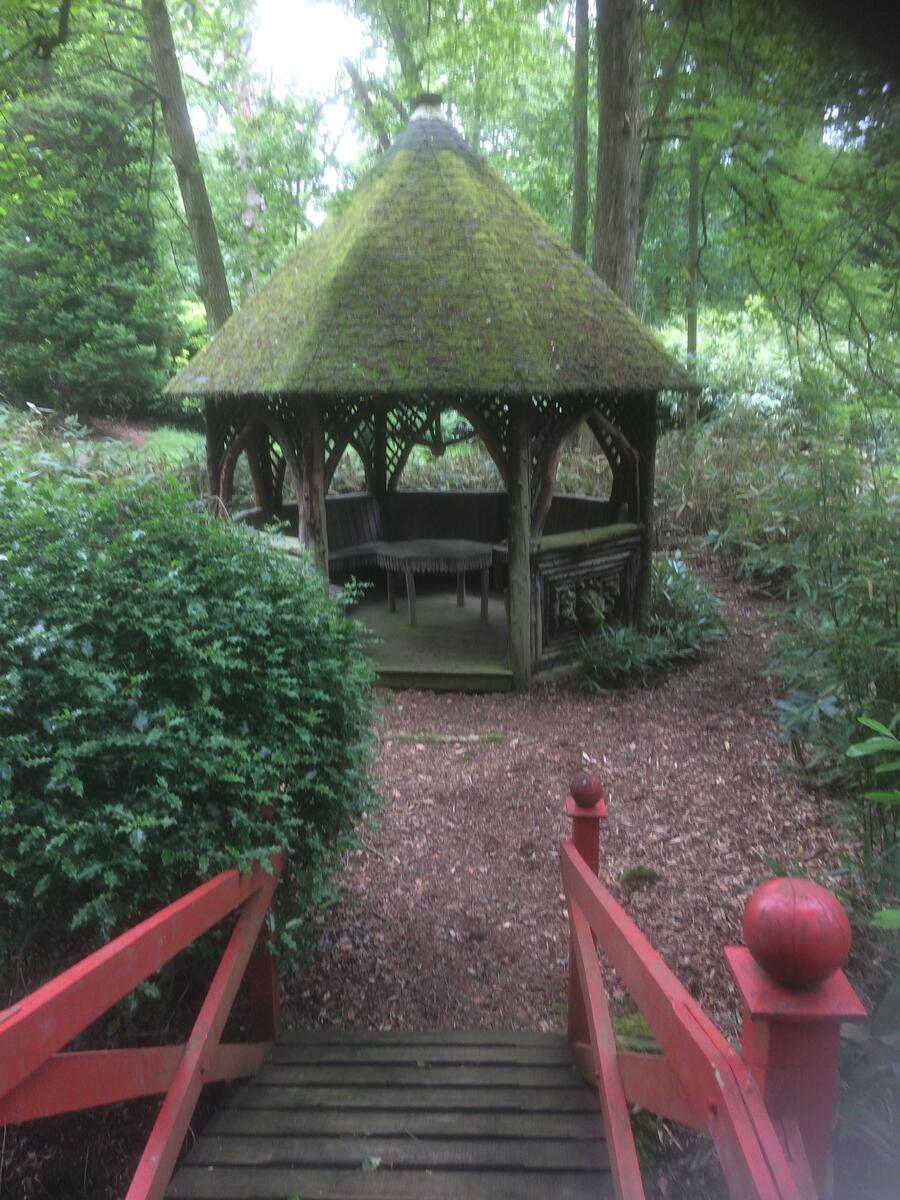 Summer house & bridge