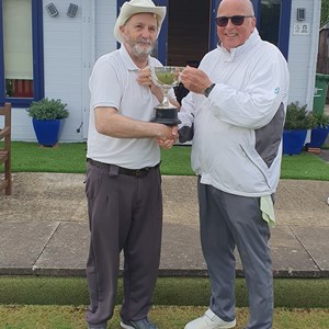 Men's 2 wood winner Jonny Abbott (on left) receiving trophy from runner up Mike Pratt