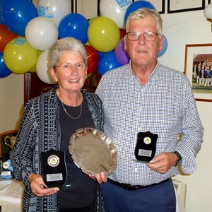 Elaine Wulcko with the Three Woods winners Trophy and Finalist John Hastings at the Clubs Presentation Evening