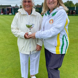 Linda Hewins - Ladies Championship runner-up