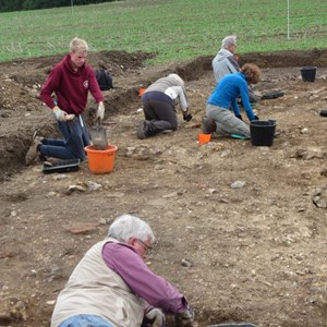 Fantastic spread of ages across the diggers and they all get on brilliantly!