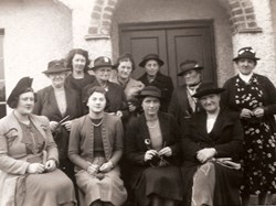 1939-1945 Grinsdale knitting Circle