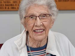 Braeside Bowling  Club PAT SHEPHERD 100th B'DAY