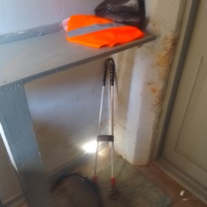 Litter picking equipment