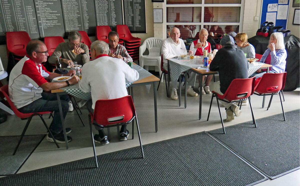 Mowsbury Park Bowls Club Bedford Candlelit Bowls Event