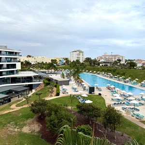 Alvor Baia Resort Hotel grounds
