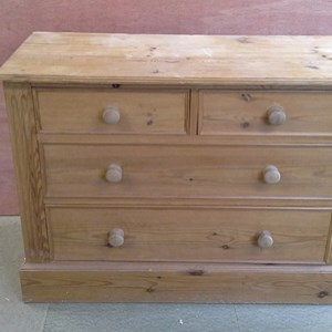 WCS019 Large Pine Chest of Drawers