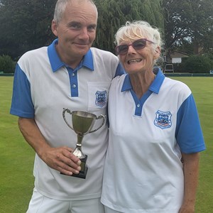 Terry Carline & Denise Latter Mixed Drawn Pairs winners