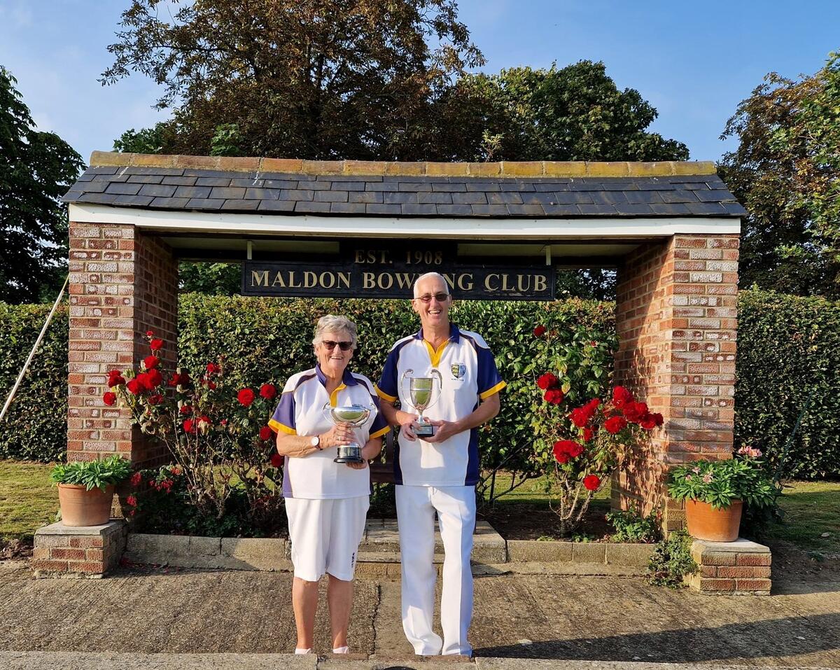 Winners of the Ladies Championship and Mens Championship, Cherry Richardson and Andy Squire