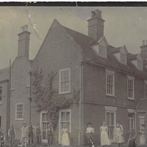 Rutland House, Low St & staff c 1920