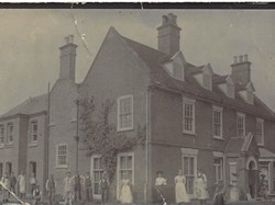 Rutland House, Low St & staff c 1920