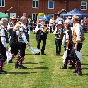 Holt Ridge Morris Dancers