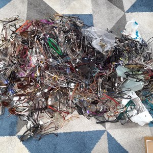 Sorting Glasses