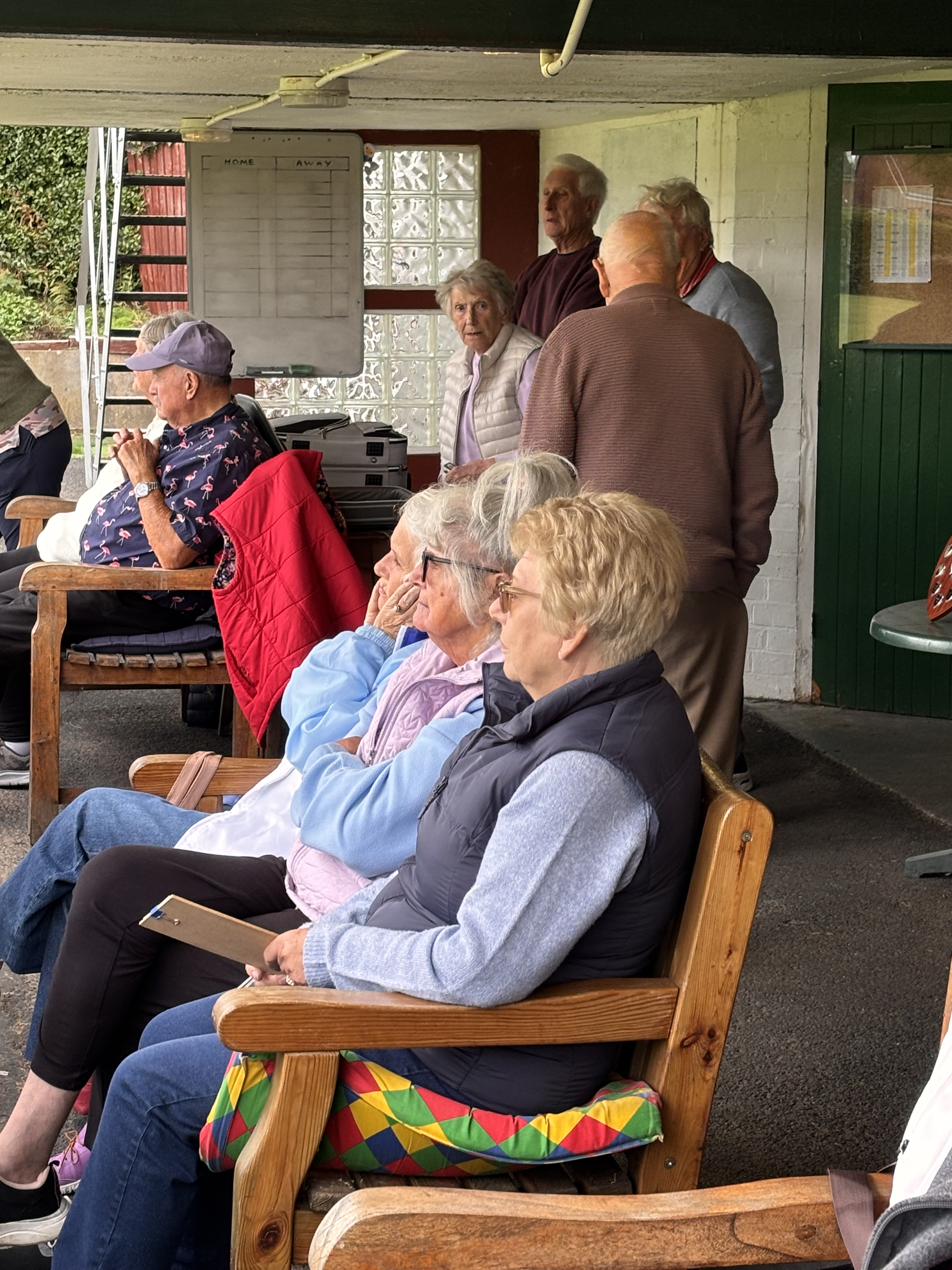 Both Teams watching on
